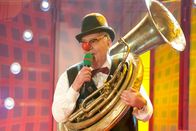 Jet zo laache – Eine Reise durch die besten Kölner Büttenreden und ihre Redner aus 50 Jahren! Es gibt nicht nur etwas, sondern sehr viel zu lachen. Mit dabei: Karl Heinz Jansen ("De Trötemann")