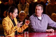 Was gibt es Neues? – Caroline Athanasiadis, Viktor Gernot.