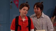 iCarly – L-R: Freddie Benson (Nathan Kress), Jeremy (Nathan Pearson)