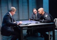 S.W.A.T. – Sergeant Boyer (Larry Poindexter, l.), Daniel 'Hondo' Harrelson (Shemar Moore, r.)