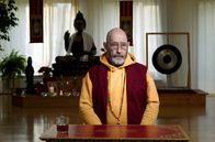 Unhappy – Weitere Einblicke gibt auch Buddhist und Mediziner Wilfried Reuter.