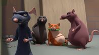Die Muskeltiere – Bertram in den Händen der Rattengang.