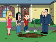American Dad! – (v.l.n.r.) Francine Smith; Hayley Smith; Steve Smith; Stan Smith
