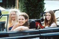 Mädchen Mädchen! – Inken (Diana Amft, l.), Victoria (Felicitas Woll, M.) und Lena (Karoline Herfurth, r.) plagt eine unendliche Qual: Sie wollen endlich wissen, wie sich ein echter Orgasmus anfühlt. Doch die Jungen aus ihrer Klasse sind ihnen beim Erfahrungsaustausch keine Hilfe ...