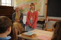 Hannas schlafende Hunde – Michaela Rosen (Frau Doringer), Nike Seitz (Johanna).