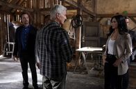 Navy CIS – (v.l.n.r.) Timothy McGee (Sean Murray); Leroy Jethro Gibbs (Mark Harmon); Jessica Knight (Katrina Law)