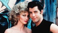 Grease – Grease Endlich vereint: Olivia Newton-John als Sandy Olsen, John Travolta als Danny Zuko