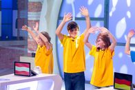 1, 2 oder 3 – Das Rateteam aus Schwanenstadt/Österreich begrüßt das Publikum im Studio.