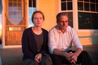Pure – Anna Funk (Alex Paxton-Beesley) und Noah Funk (Ryan Robbins)