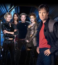 Gene Roddenberry's Andromeda – v.r.) und Dylan (Kevin Sorbo, r.) ...