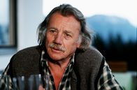 SOKO Kitzbühel – Der Landwirt Moosbauer (Franz Buchrieser) steht unter dringendem Tatverdacht.