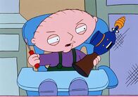 Family Guy – (5. Staffel) - Mit seinen Eltern brabbelt Stewie (Bild) in Babysprache, aber die Zuschauer verstehen ihn als das Mutter hassende Mastermind, das er ist ...