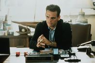 Wild Things – Sam (Matt Dillon) steckt ziemlich in der Klemme.