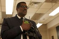 Chicago Fire – Chicago Fire Staffel 10 Folge 6 Er hat den Überblick: Eamonn Walker als Chief Wallace Boden