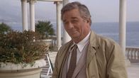 Columbo – Ein unerwünschter Ausflug führt Lt. Columbo (Peter Falk) in die Villa des Mafia-Bosses Fortelli.