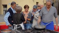 Die Geschichte des Essens mit Christian Rach – Pasta ist die liebste Vorspeise der Italiener. Hier misst sich Christian Rach beim Nudel-Wettkampf mit Kˆchinnen aus der Emilia Romagna Honorarfrei - nur f¸r diese Sendung bei Nennung ZDF und Axel LischkePasta ist die liebste Vorspeise der Italiener. Hier misst sich Christian Rach beim Nudel-Wettkampf mit K?chinnen aus der Emilia Romagna Honorarfrei - nur f?r diese Sendung bei Nennung ZDF und Axel Lischke