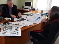 Abgründe - Unfassbare Verbrechen – Jury Consultant Howard Varinsky recalls how the Dog Mauling case had to be moved from San Francisco to Los Angeles to insure a fair jury pool.