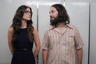 Our Idiot Brother – Entwaffnender Charme: Janet Montgomery als Lady Arabella, Paul Rudd als Ned
