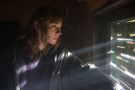 Ostfriesenkiller – Ann Kathrin (Christiane Paul) war kurz davor, den Mörder endlich zu fassen, als dieser sie überlistet und einsperrt, ohne jegliche Chance die Außenwelt zu erreichen. Kann sie sich schnell genug befreien, um weitere Tode zu verhindern?