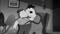 Family Guy – Chris Griffin (l.); Peter Griffin (r.)