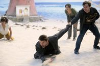 Escape Room 2 - No Way Out – (v.l.n.r.) Brianna (Indya Moore); Nathan (Thomas Cocquerel); Zoey Davis (Taylor Russell); Ben Miller (Logan Miller)