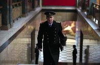 K-19 - Showdown in der Tiefe – Harrison Ford spielt den Kapitän des Atom-U-Boots K-19. Der Film nimmt Bezug auf wahre Ereignisse in der Zeit des Kalten Krieges.