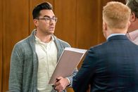 Modern Family – Dan Levy (Jonah), Jesse Tyler Ferguson (Mitchell Pritchett).