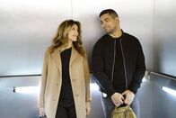Navy CIS – Sind bei der Arbeit ein gutes Team: Nick Torres (Wilmer Valderrama, r.) und Alex Quinn (Jennifer Esposito, l.) ...