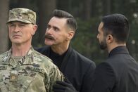Sonic the Hedgehog – (v.l.n.r.) Major Bennington (Neal McDonough); Dr. Ivo Robotnik (Jim Carrey); Agent Stone (Lee Majdoub)