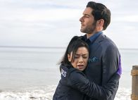 Lucifer – Ella (Aimee Garcia, l.); Lucifer (Tom Ellis, r.)