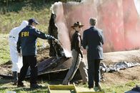 Mayday - Alarm im Cockpit – Das FBI und die örtliche Polizeibehörde nehmen ihre Ermittlungen auf.