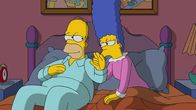 Die Simpsons – Marge (r.) liebt ihren Homer (l.), auch wenn er der dümmste und schlechteste Mensch in Springfield ist. Oder?; Marge (r.) liebt ihren Homer (l.), auch wenn er der dümmste und schlechteste Mensch in Springfield ist. Oder?