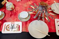 Schmatzo – Tischdeko - chinesische Sternzeichen auf Untersetzer.