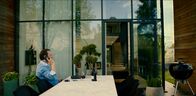 Exit – Während die anderen damit beschäftigt sind persönliche Probleme zu bereinigen und ihr Leben zu ordnen, konzentriert sich Adam (Simon J. Berger) auf das Geschäft. Für ihn zählt nur der nächste große Handel.
