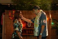Single Parents – L-R: Poppy Banks (Kimrie Lewis) and Douglas Fogerty (Brad Garrett)