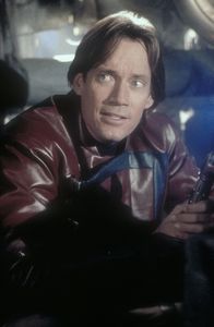 Gene Roddenberry's Andromeda – Captain Dylan Hunt (Kevin Sorbo) hat das Kommando auf der Andromeda Ascendant. "Andromeda", Science-Fiction-Serie, USA/CDN 2000 ff, Staffel I-II, Mo-Fr, 18.20 Uhr auf Tele 5. Abdruck honorarfrei bei redaktioneller Nennung von Tele 5 bis 2 Tage nach Ausstrahlung - Gilt auch bei Wdh..