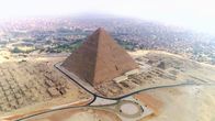 Die Pyramiden – Die Pyramide von Radjedef steht acht Kilometer entfernt von der Cheopspyramide in Abu Rawash.