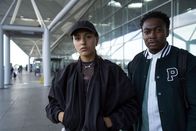 The Outlaws – Rani Rekowski (Rhianne Barreto, l.); Ben Eastfield (Gamba Cole, r.)