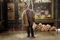 Verrückte Weihnachten – Luther Krank (Tim Allen) wird von seinen Nachbarn terrorisiert, weil er Weihnachten ausfallen lassen - und Frosty, den Schneemann, nicht aufstellen wollte ...