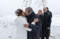 Sturm der Liebe – v.r.) und Melli (Bojana Golenac, l.) endlich zu Mann und Frau.