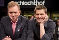 Schlachthof – Die bayerischen Kabarettisten Michael Altinger (rechts) und Christian Springer