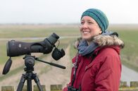 GEO Reportage – Dagmar Cimiotti, Biologin und Vogelforscherin, beobachtet eine Zunahme von Nonnengänsen an Norddeutschlands Westküste.