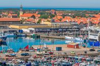 Wunderschön! – Blick auf den Hafen von Skagen. Die Menschen in Skagen lebten immer schon von der Fischerei. Die Kaimauer des Hafen ist sechs Kilometer lang - die großen Trawler versorgen fast ganz Nordeuropa mit Meeresfrüchten.