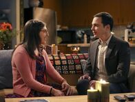 The Big Bang Theory – Ein ganz besonderer Abend wartet auf Sheldon (Jim Parsons, r.) und Amy (Mayim Bialik, l.) ...