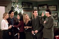 Friends – (v.l.n.r.) Phoebe Buffay (Lisa Kudrow); Ross Geller (David Schwimmer); Monica Geller (Courteney Cox); Rachel Green (Jennifer Aniston); Chandler Bing (Matthew Perry); Joey Tribbiani (Matt LeBlanc)