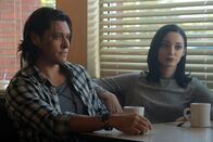 The Gifted – L-R: John Proudstar / Thunderbird (Blair Redford) und Lorna Dane / Polaris (Emma Dumont)