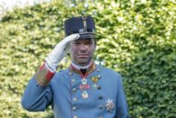 Heimatleuchten – Leopold Altenburg in Kaiseruniform in ServusTV's "Heimatleuchten - Der letzte grosse Kaiser - kein Schmarrn" in Oesterreich.