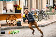MacGyver – Lucas Till (Angus MacGyver).