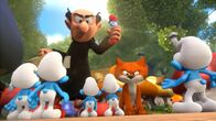 Die Schlümpfe – Gargamel wurde von Clumsy versehentlich ins Schlumpfdorf geführt.