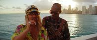 Beach Bum – Moondog (Matthew McConaughey, l.); Lingerie (Snoop Dogg, r.)